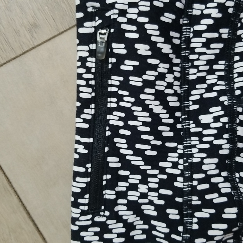 NIKE Dri Fit Activewear Leggings Sz Large - Picture 8 of 8